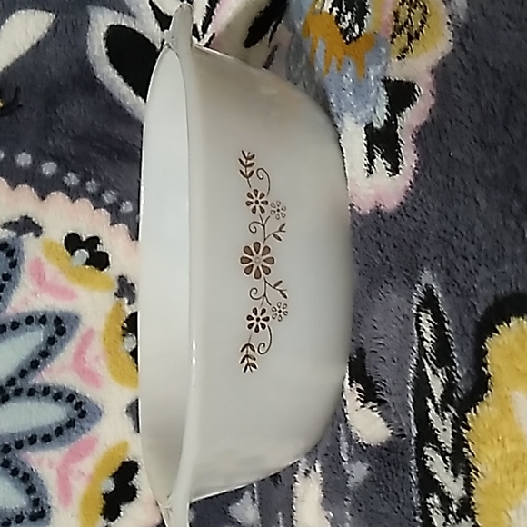 Dynaware casserole bowl & 3dessert cups Pyr-o-rey/Glassware like pyrex - Picture 2 of 13